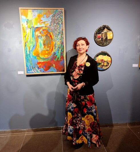 ילנה מקונוביצקי בפתיחת התערוכה